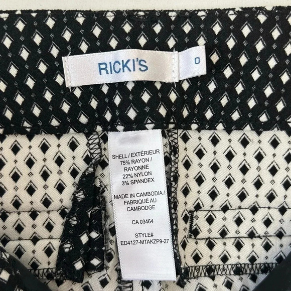 Ricki’s Pants Slim Fit Cropped Ankle Zipper Stretch Black & White Size 0 - Picture 11 of 14